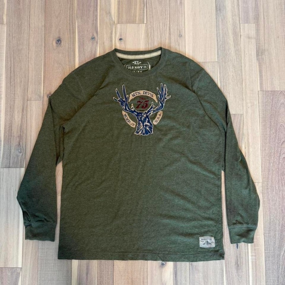 Y2K 2000s Old Navy green long sleeve shirt with deer graphic Sz XL